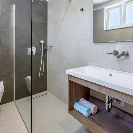 Luxury Apartments Lovorka 3 & 4***/**** Selce Exterior photo