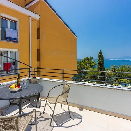 Luxury Apartments Lovorka 3 & 4***/**** Selce Exterior photo