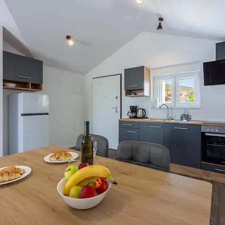 Luxury Apartments Lovorka 3 & 4***/**** Selce Exterior photo