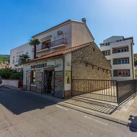 Luxury Apartments Lovorka 3 & 4***/**** Selce Exterior photo