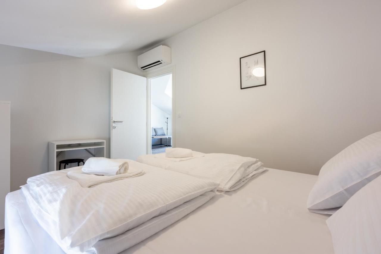 Apartment Luxury Lovorka 3 & 4***/**** *