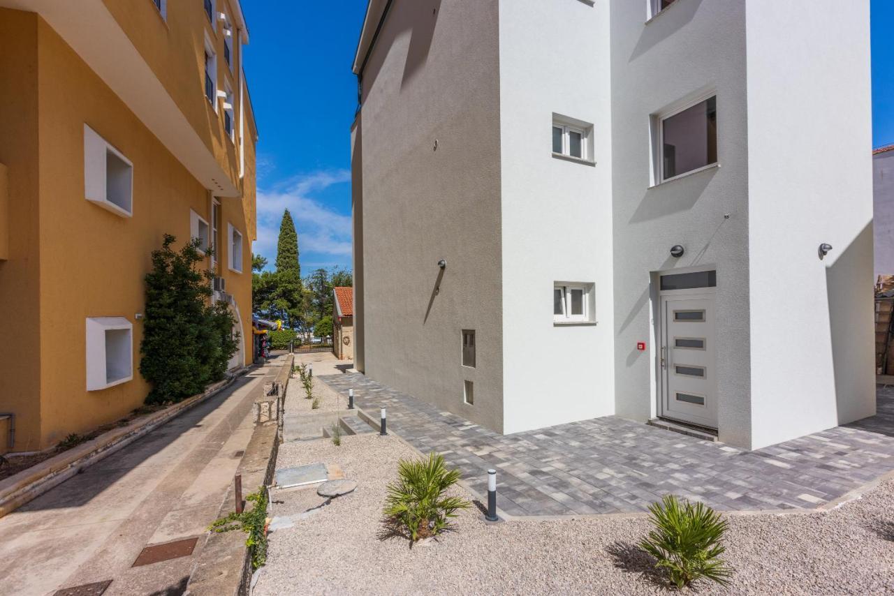 Luxury Lovorka 3 & 4***/**** Apartment Selce